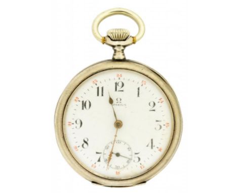 A OMEGA SILVER KEYLESS WATCH WITH ENAMEL DIAL, ENGINE TURNED, EARLY 20TH C 