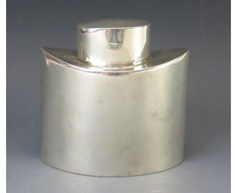 A George V silver tea caddy and cover, maker George Nathan &amp; Ridley Hayes, Chester, 1912, of plain oval form, 9cm high, 1