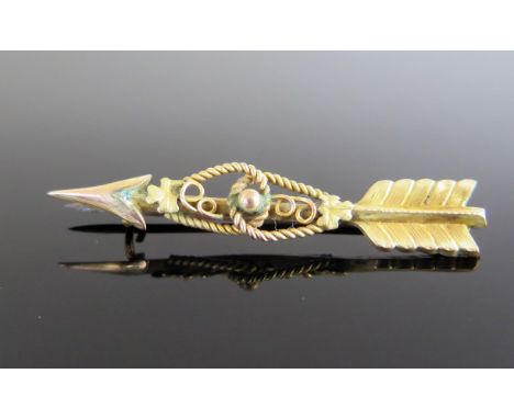 A Victorian 15ct Gold Arrow Brooch, 50mm, Chester 1892, indistinct maker, 2.1g 