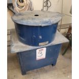 CONQUEST INDUSTRIES 18" TOP LOADING SPINCASTER, MODEL 18R80, 110V