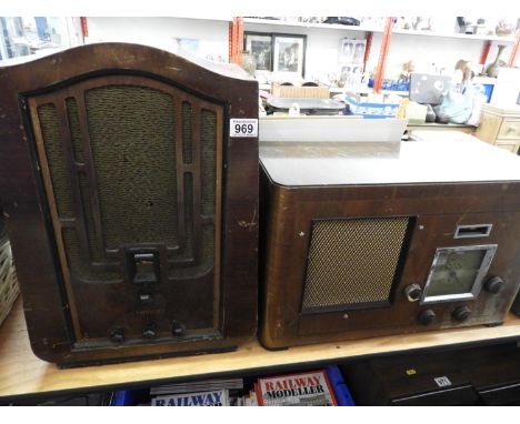 2x Vintage Radios 