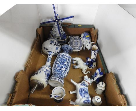 Quantity of Delft China to include Lamp 