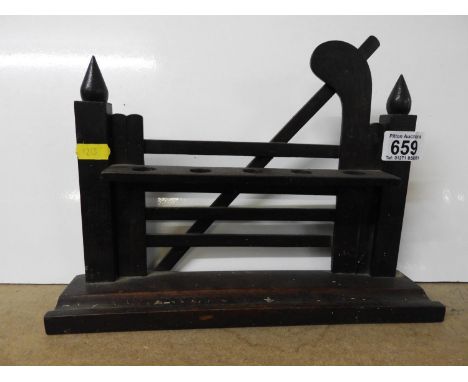 Novelty Pipe Stand in the form of a Gate 