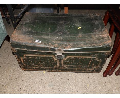 Vintage Metal Trunk 