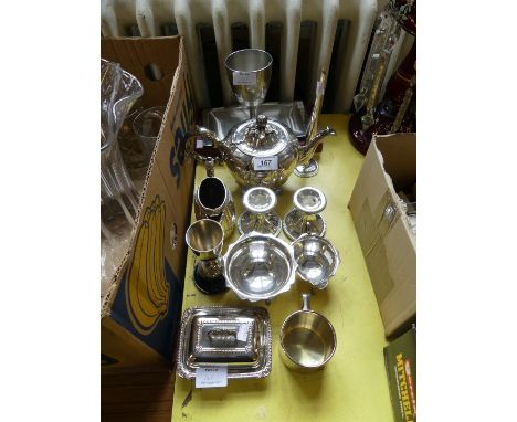 A collection of assorted silver, silver-plate and metalware to include teapot, etc 