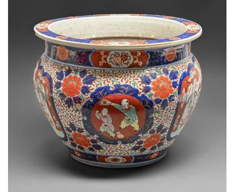 A Japanese Imari jardiniere, early 20th c, 31cm h  Localised wear; the interior containing an associated wooden planter affix