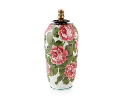 A WEMYSS WARE LAMP 'CABBAGE ROSES' PATTERN, EARLY 20TH CENTURY decorated by Joe Nekola, adapted with a wooden mount and lamp 