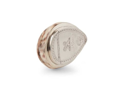 PERTH – A SCARCE SCOTTISH PROVINCIAL COWRIE SHELL SNUFF BOX JOHN SCOTT marked Thistle and Pot of Lilies (in same punch), JS, 