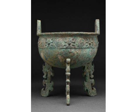 Late Shang/Early Western Zhou Dynasty, Ca. 12th-11th Century BC Cast in relief with taotie masks and leiwen, on three bird-sh