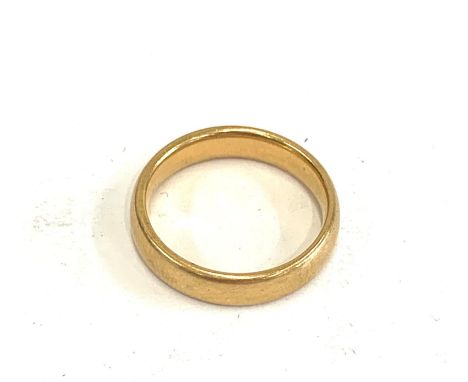 Vintage 22ct gold wedding band, approximate weight 5g