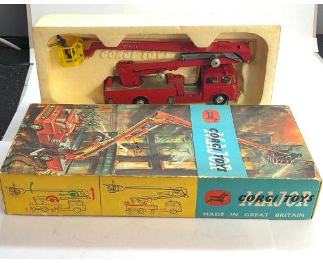Corgi Major 1127 Simon Snorkel Fire Engine boxed in good condition please see images for condition 