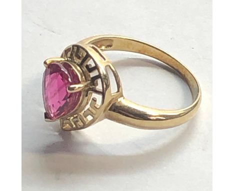 9ct gold ruby type dress ring weight 2.80g size n 