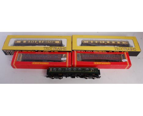 10 Hornby coaches 4 Great Western trains Mk3, 3BR red/cream Mk1 2 LMS clerestory (all GNM-BGNM) and an unboxed class 110 DMU 