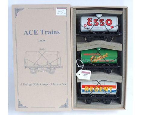 ACE Trains ref set 2: 3x tank wagons 'Esso' grey, 'Castrol' green, and 'Regent' silver (M-BM)