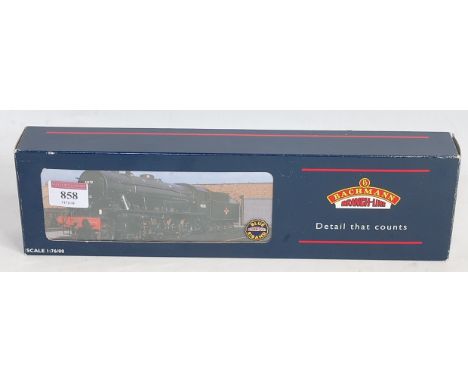 A Bachmann 32-254 WD Austerity class 2-8-0 engine and tender, LNER black No. 3085, with instructions, DCC ready (M-BM)