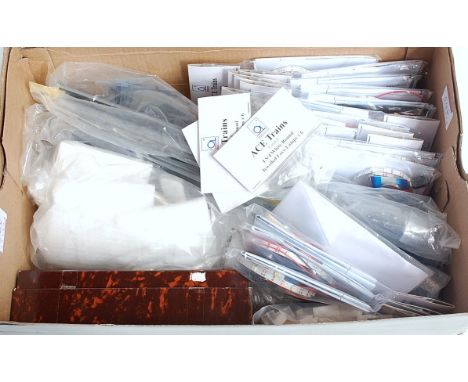 Small tray spares/accessories for ACE coaches, 3x 35cm curved roofs, one set of plastic seats, 14xCLK1 coach lighting kits, 4