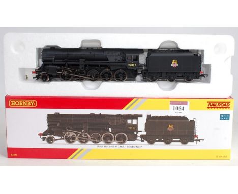 Hornby Railroad R3273 BR black early crest class 9F engine and tender (M-BM)