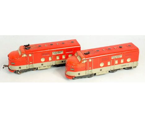 Marx (USA) diesel 2-car unit, electric ''Southern Pacific'' orange/silver No 6000, one roof mounted horn missing, will benefi