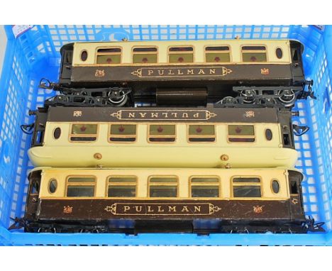 Three Hornby No 2 Pullman coaches 1935-41 brown and cream with corridor corrections, brown name panel, small crests, consider