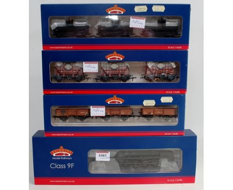 A Bachmann 32-859 BR black late crest class 9F engine and tender factory weathered No. 92233, DCC ready (M-BM), together with