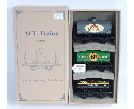 ACE Trains ref set 8: 3x tank wagons 'BP British Petrol' green, 'Mobil Oil' grey, 'Pool Fuel Oil' black (M-BM)