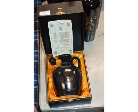 AUCHENTOSHAN COMMEMORATIVE "LANARK 850" 10 YEAR OLD SINGLE MALT WHISKY IN CERAMIC DECANTER WITH PRESENTATION BOX     