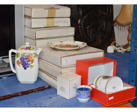 QUANTITY VARIOUS BOXED WALL PLATES, BOXED SPODE PORCELAIN ETC     
