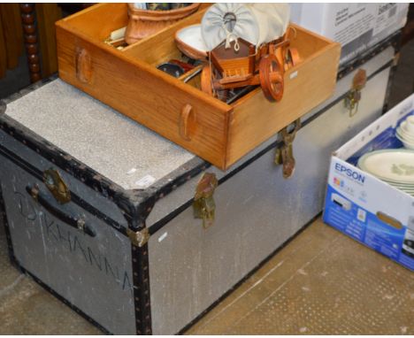 VINTAGE TRUNK     