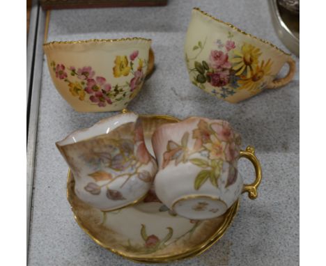 2 ROYAL WORCESTER CUPS &amp; 2 ROYAL DOULTON CUP &amp; SAUCER SETS     