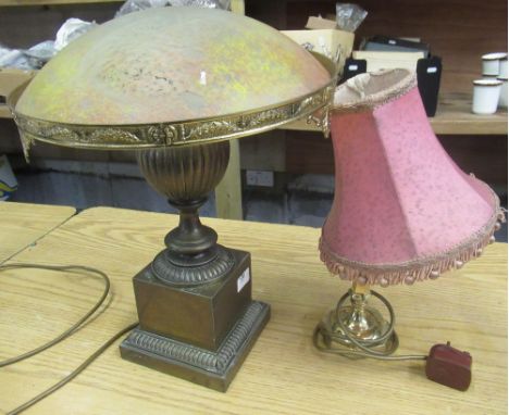 Brass table lamp with urn shaped stem above stepped base, concave mottled glass shade and another small brass table lamp (2) 