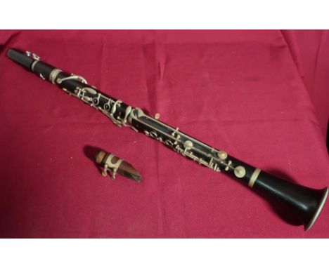 Vinzenz Sudetengau clarinet with reed and spare mouth piece 