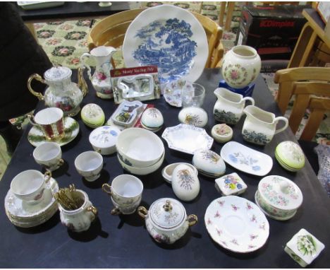 Collection of Wedgwood, Ringtons and other decorative ceramics including trinket dishes, jugs, tea pot, cups and saucers etc 