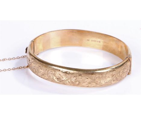 9 carat gold bangle, with foliate design, 15.5g
