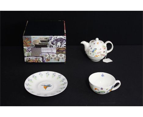 Halcyon Days Kingfisher porcelain tea set, to include the teapot, tea cup and saucer, (3)