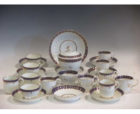 A collection of various Worcester tea cups and other items
