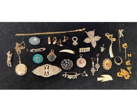 A collection of jewellery and silverware, including a bracelet stamped '750', a ring tested as 18ct gold, gross weight 6.1g, 