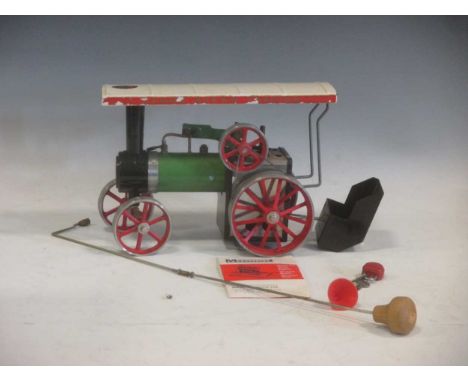 Model Mamod live steam traction engine