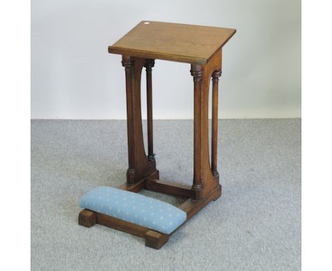 A Victorian light oak lectern stand, 53cm