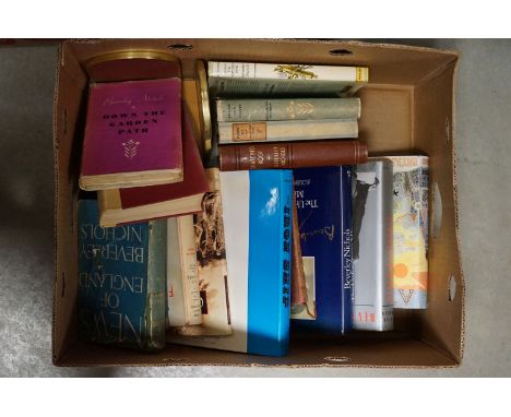 Books - 16 vintage h/b books mainly with d/j's to include Parrot Pie William Kean 
