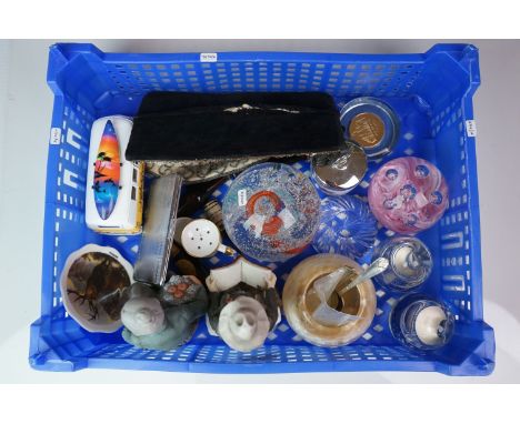 A tray of mixed collectables to include paperweights, nao and a silverwire clutchbag. 