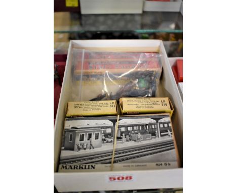 Marklin:&nbsp;404 Gb, a boxed set of ten painted railway figures and another 404 Ga box containing five figures, with two unr