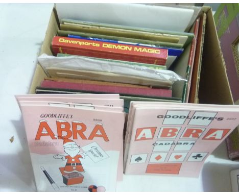Magic & Conjuring.  A carton of pamphlets & softback publications.