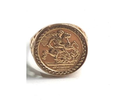 9ct gold vintage St. George medallion signet ring (2.6g) 