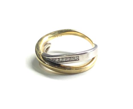 9ct yellow &amp; white gold diamond crossover ring (5.4g) 