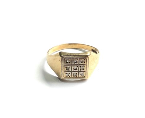 9ct gold diamond signet ring weight 3.3g 