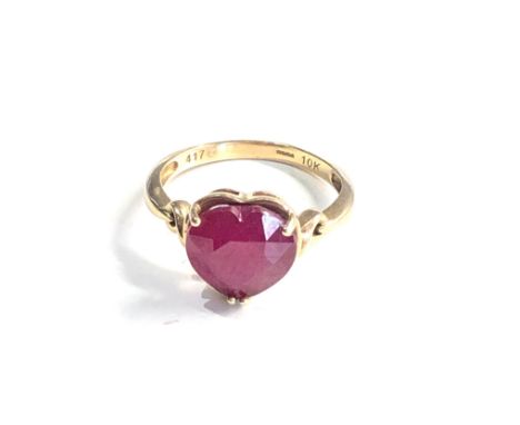 9ct gold ruby ring weight 3g 