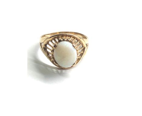 9ct gold vintage opal dress ring (3.2g) 