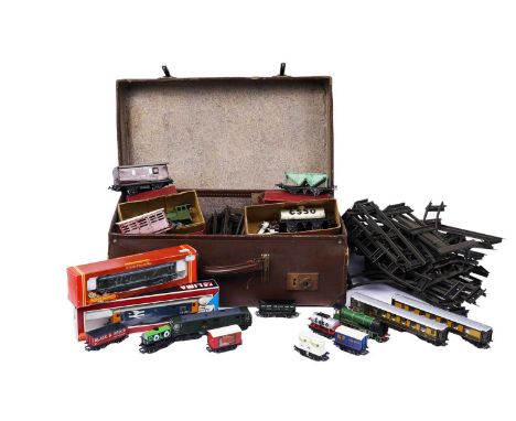 A collection of 0-gauge and 00-gauge railway models and accessories, including: a Hornby 00-gauge R.878 'BR Bo-Bo Diesel Clas