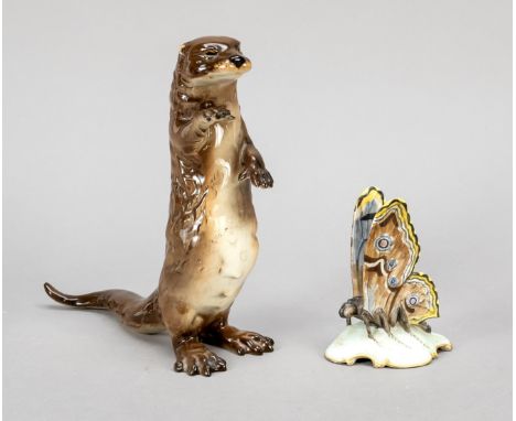 Zwei Tierfiguren, 1x Rosenthal, Selb, Marke 1922-33, Schmetterling, Entwurf Karl Himmelstoss (1872-1967), sign., Modellnr. 63