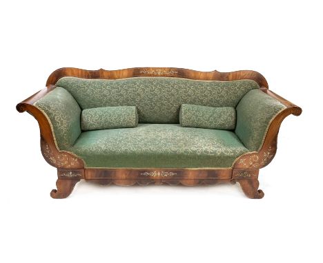 Biedermeier-Sofa um 1830, Mahagoni furniert, geschweiftes Gestell mit Intarsien, 99 x 220 x 72 cm.